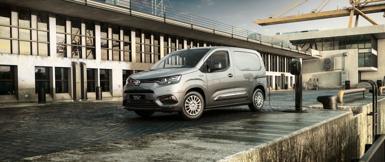 20210405-proace-city-electric-front-wide-high